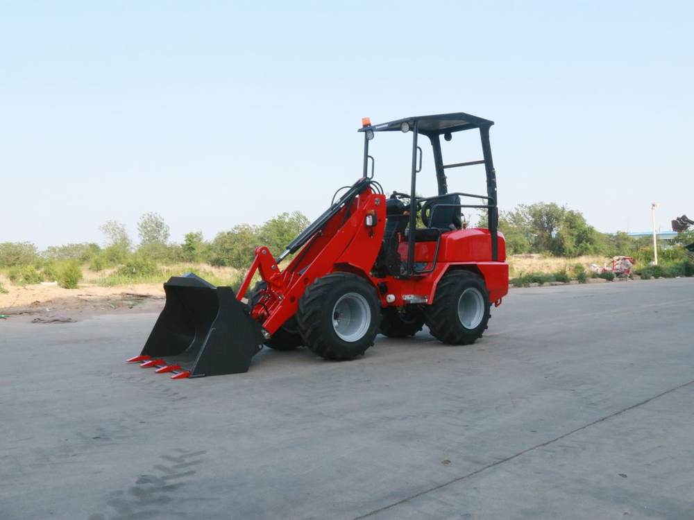 HG-160 1500kg Telescopic Loader 2