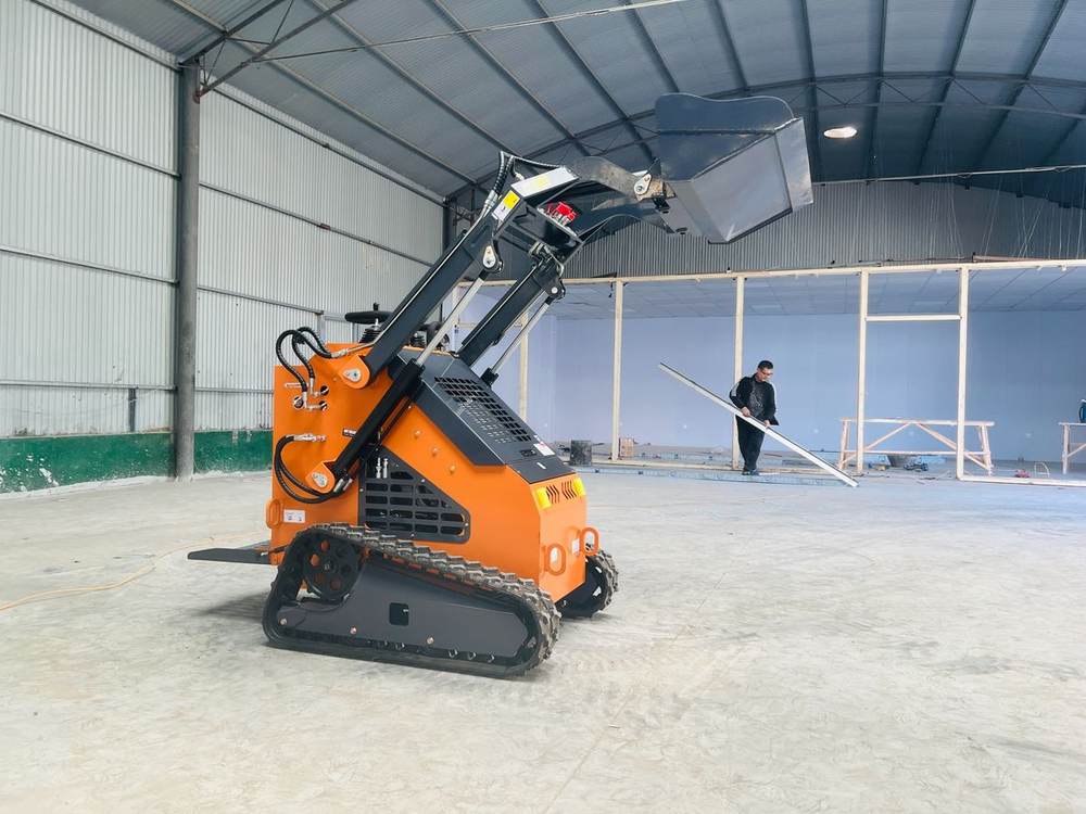 HG-380 Tracked skid steer loader 2