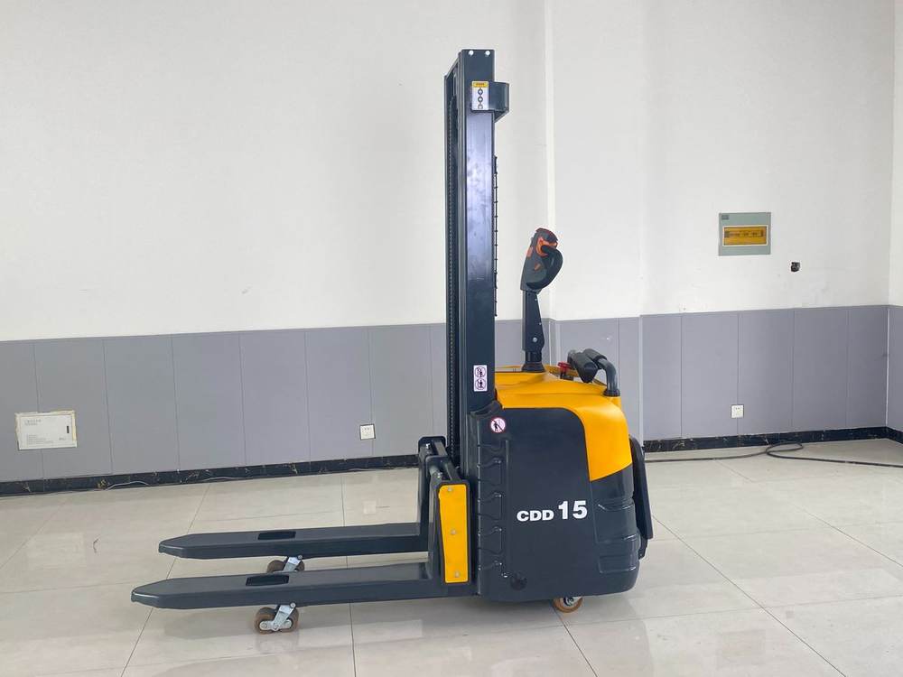 HG-CDD15 1.5Ton Electric Pallet Stacker